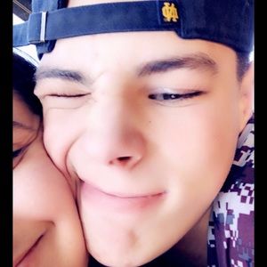 Meet your Posher, Zachary